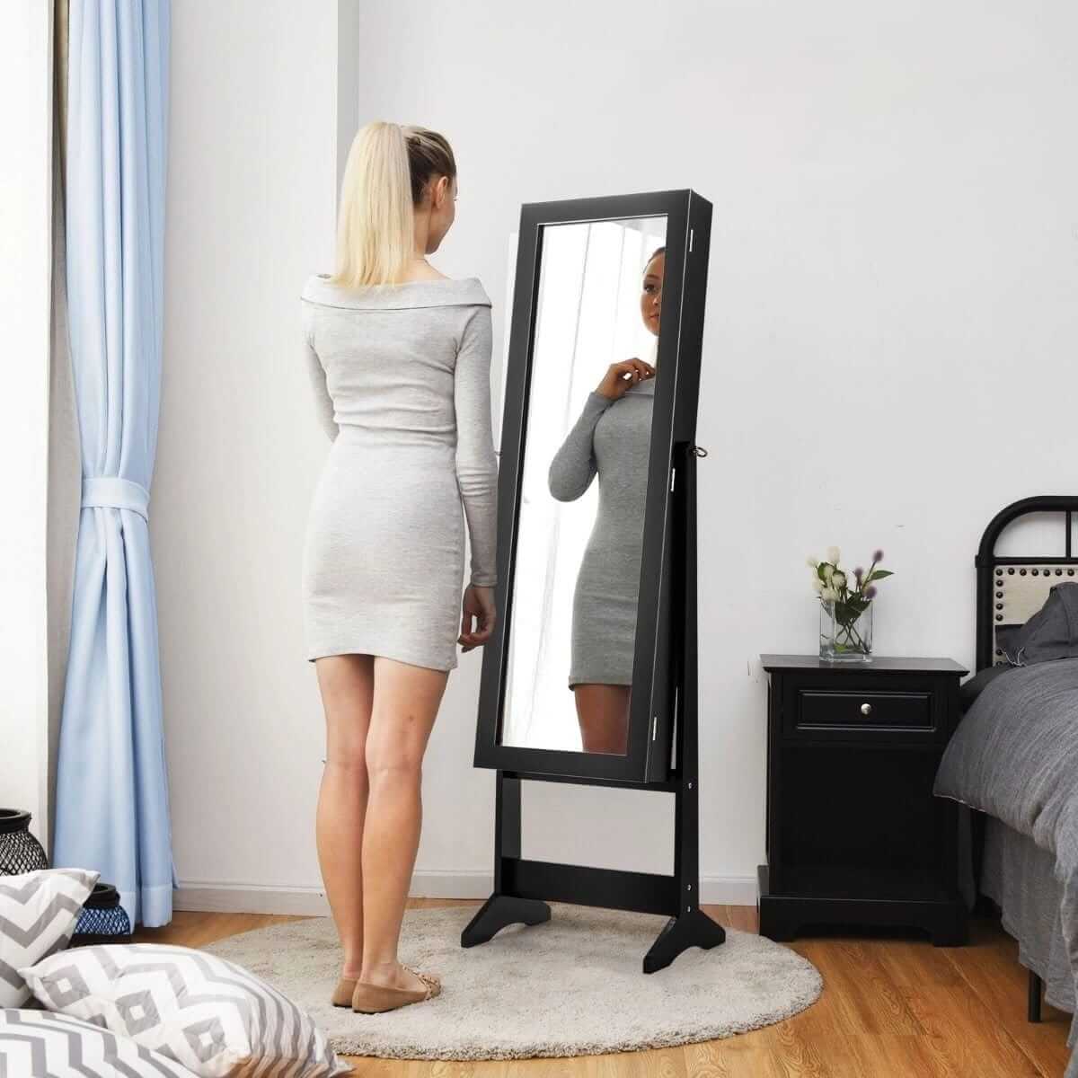 Papuošalų Spintelė Su Dideliu Veidrodžiu Juoda 144 × 35 × 30 cm